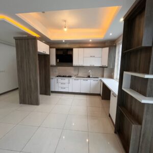 فروش آپارتمان ۹۲ متری بر اصلی سعدی